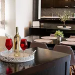شقة Aura House *