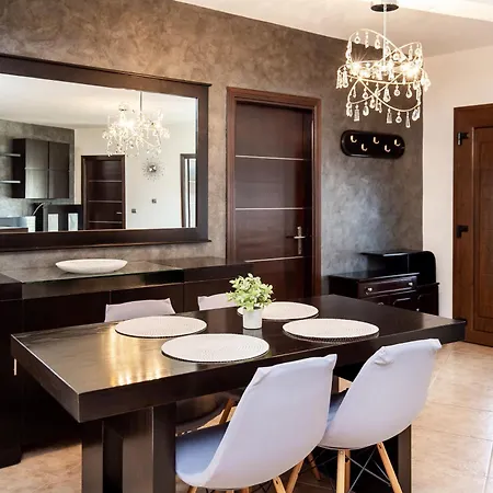 Aura House Apartmán Potos